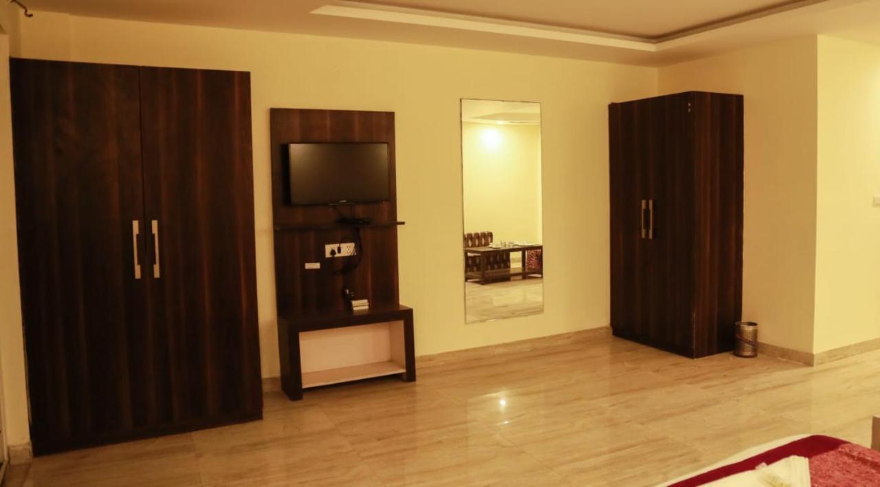 Basoya Farm 2Bhk Villla With Pool - 10 Min Away From Chattarpur Фаридабад Экстерьер фото
