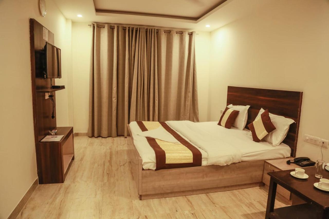 Basoya Farm 2Bhk Villla With Pool - 10 Min Away From Chattarpur Фаридабад Экстерьер фото