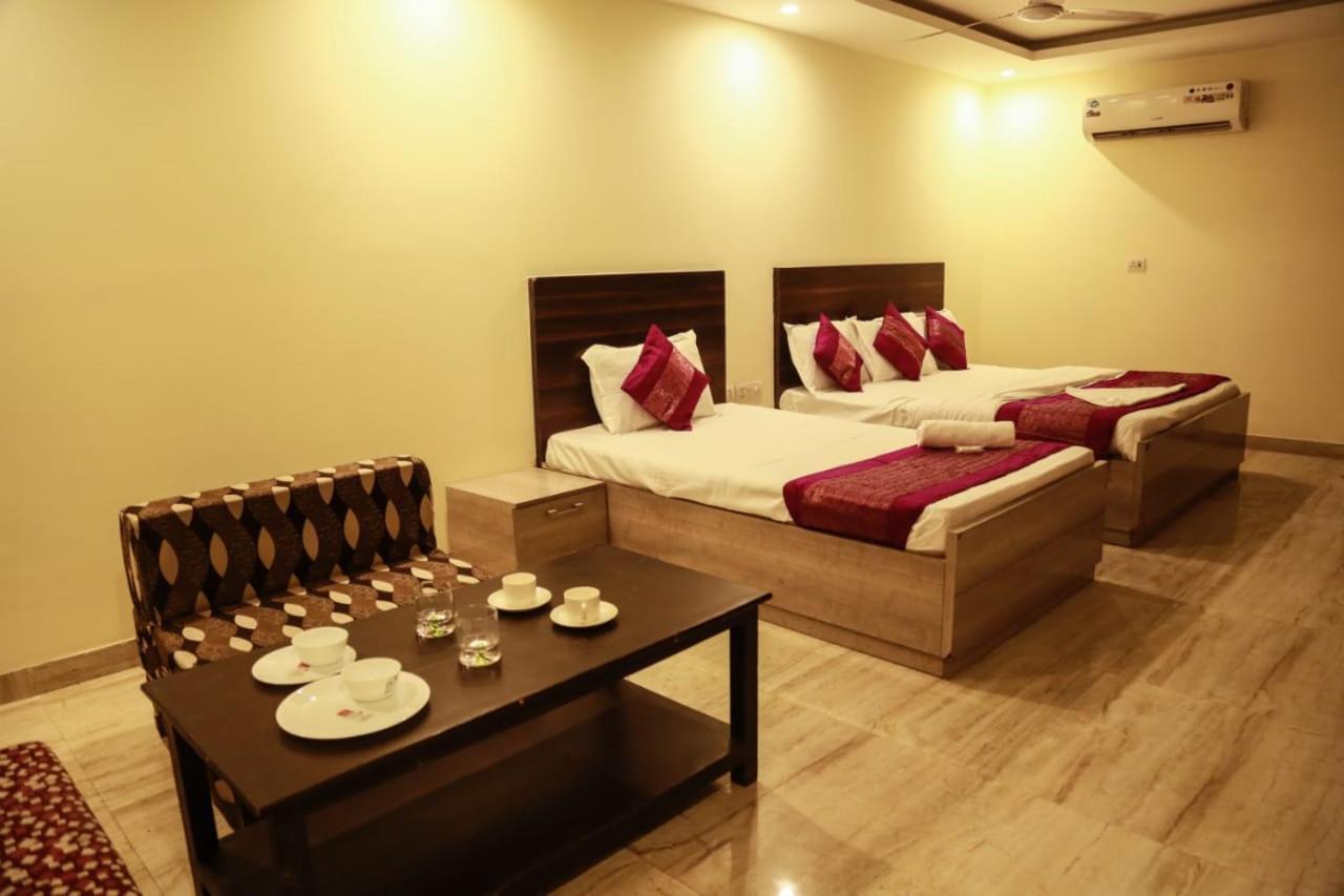 Basoya Farm 2Bhk Villla With Pool - 10 Min Away From Chattarpur Фаридабад Экстерьер фото